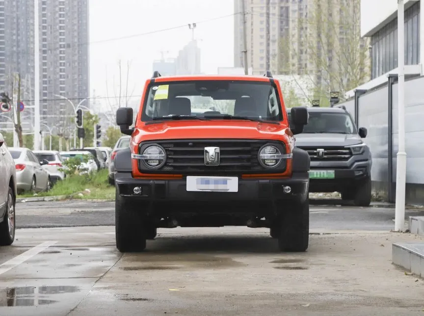 imgi_86_Gwm-Tank-300-Hev-Compact-SUV-Four-Wheel-Drive-off-Road-V Gwm Tank 300 Hev Compact SUV Four-Wheel Drive off-Road Vehicle – In Stock in China | Chinese Cars in Africa For Sale - Image 1