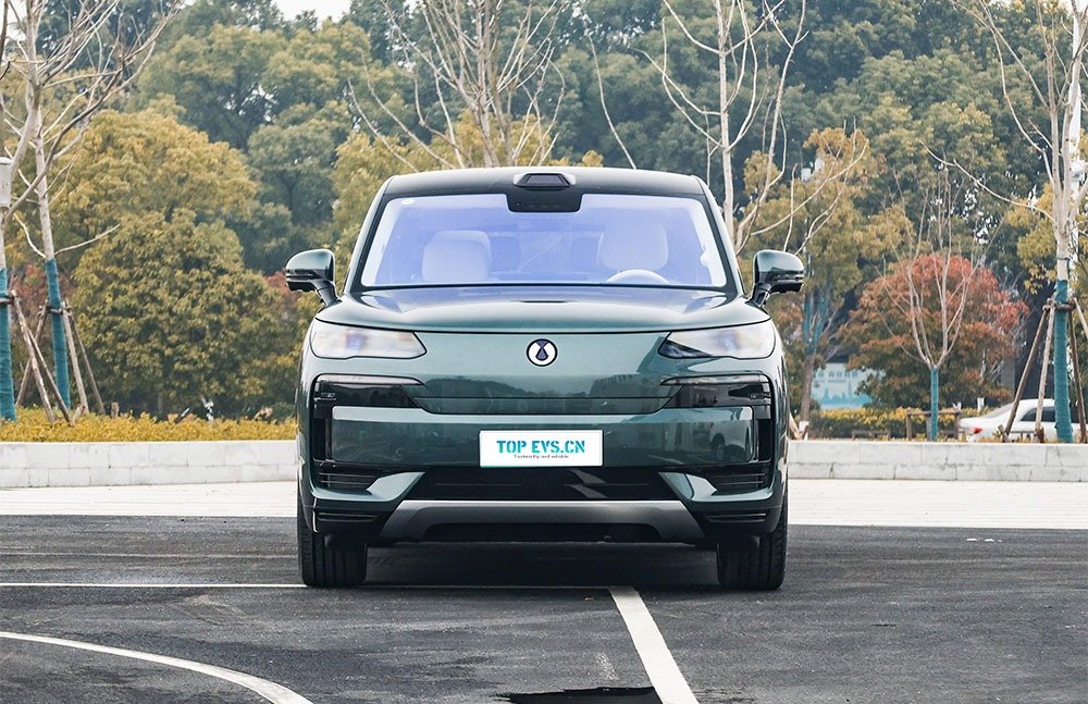 imgi_3_2_3(16) Denza N9 DM 2026 – China Export Vehicle | Chinese Cars in Africa For Sale - Image 1