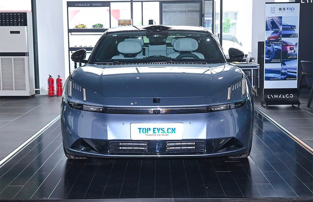 imgi_3_5_3 Lynk & Co Z10 – China Export Vehicle | Chinese Cars in Africa For Sale - Image 1